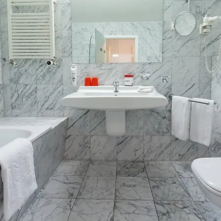 Otel Dormero 4*